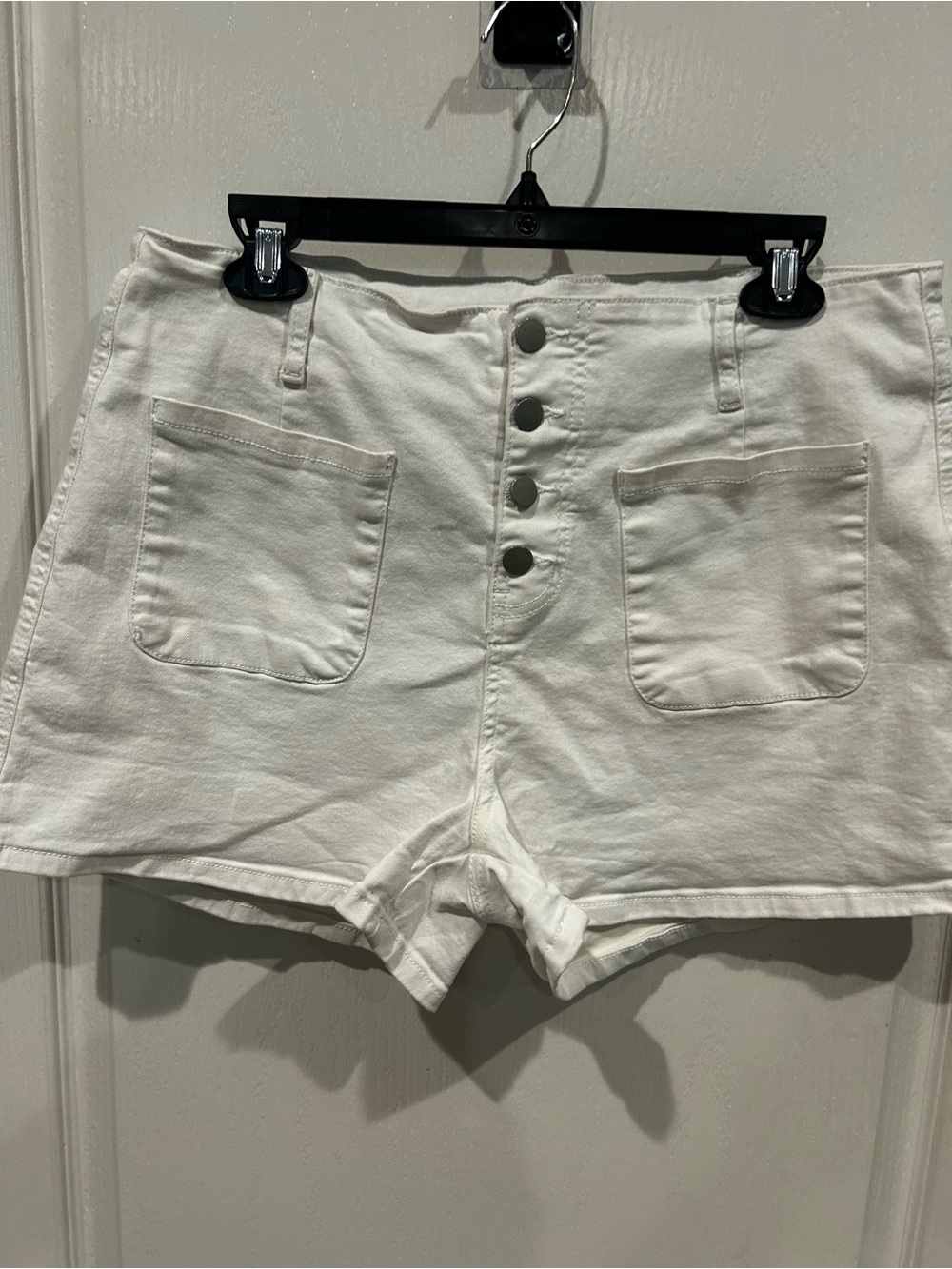 Sidefeel Women 14 High-Waist White Button-Front Women’s Shorts